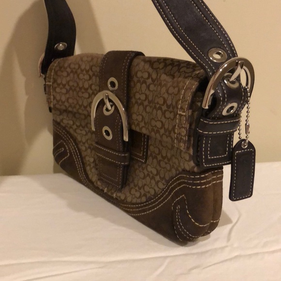 Coach Signature Shoulder Bag - Picture 3 of 8